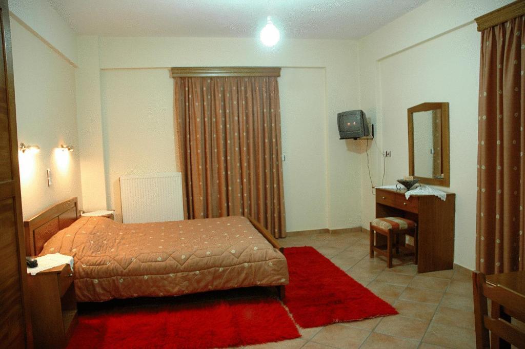 Aroanios Hotel Kleitoria Eksteriør billede